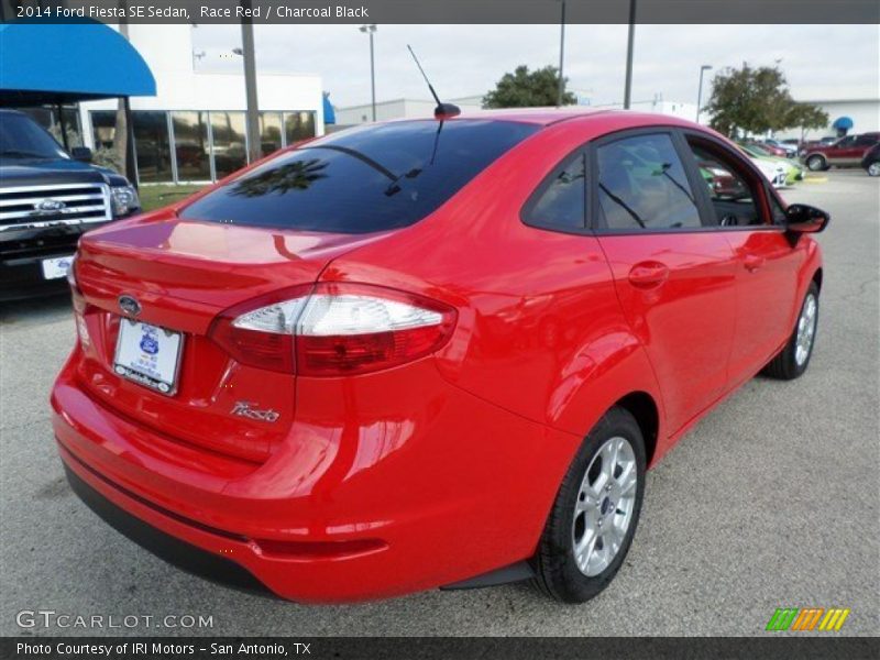 Race Red / Charcoal Black 2014 Ford Fiesta SE Sedan