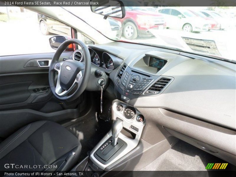Race Red / Charcoal Black 2014 Ford Fiesta SE Sedan