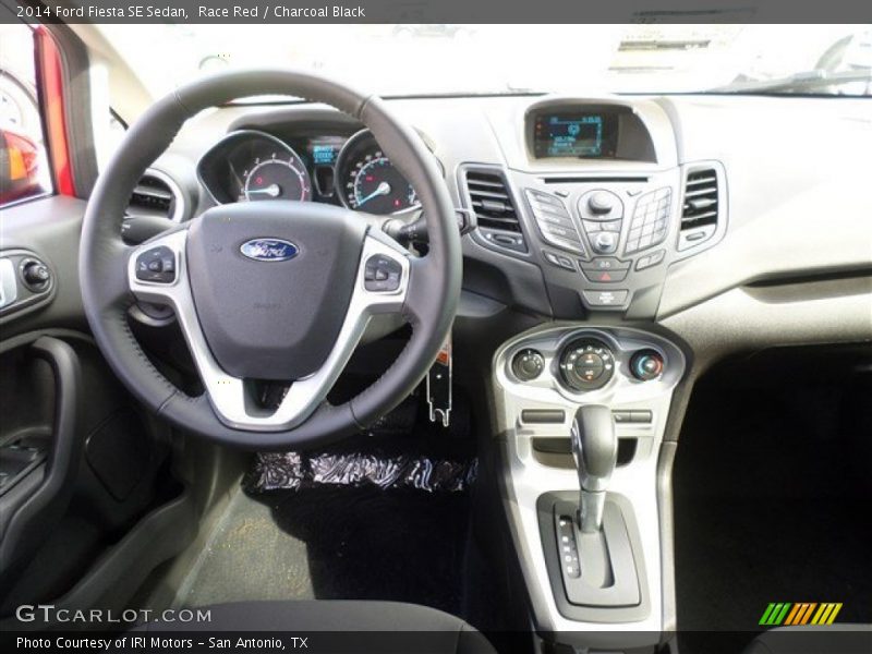 Race Red / Charcoal Black 2014 Ford Fiesta SE Sedan