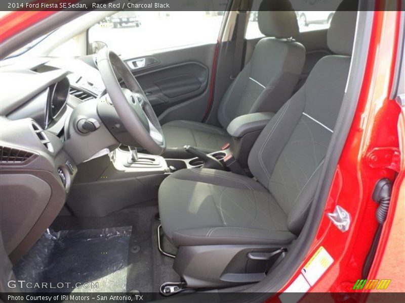 Race Red / Charcoal Black 2014 Ford Fiesta SE Sedan