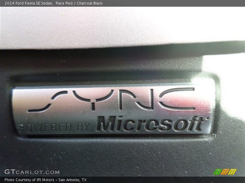 Race Red / Charcoal Black 2014 Ford Fiesta SE Sedan