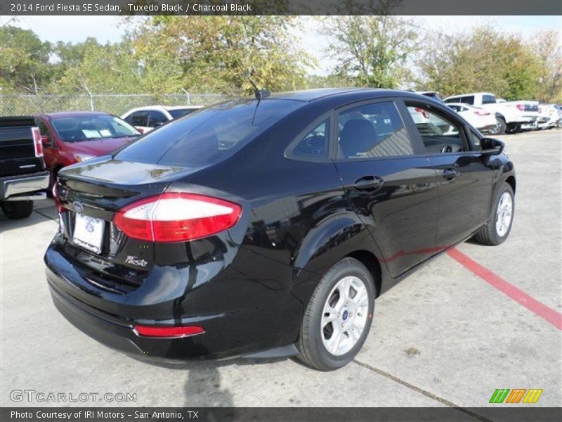 Tuxedo Black / Charcoal Black 2014 Ford Fiesta SE Sedan