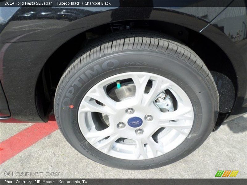 Tuxedo Black / Charcoal Black 2014 Ford Fiesta SE Sedan