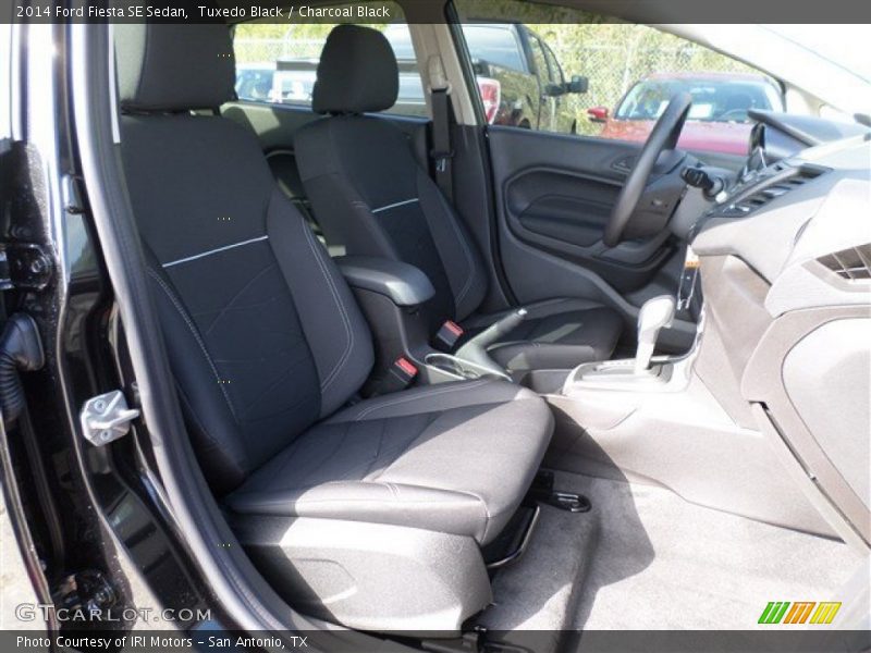 Tuxedo Black / Charcoal Black 2014 Ford Fiesta SE Sedan
