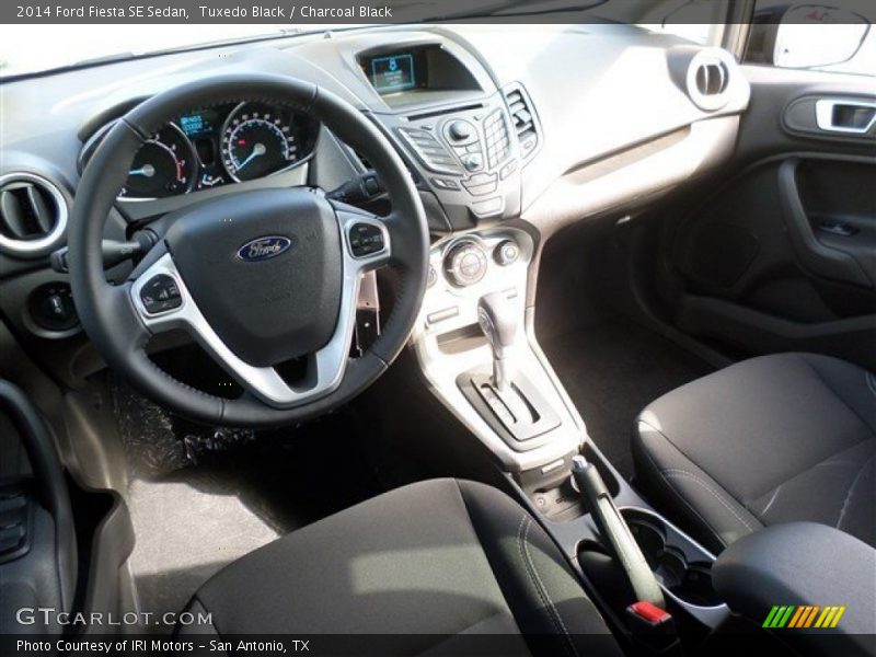 Tuxedo Black / Charcoal Black 2014 Ford Fiesta SE Sedan