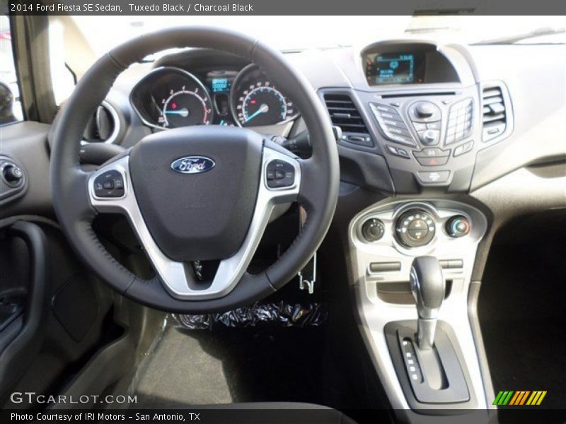 Tuxedo Black / Charcoal Black 2014 Ford Fiesta SE Sedan