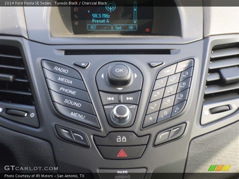 Tuxedo Black / Charcoal Black 2014 Ford Fiesta SE Sedan