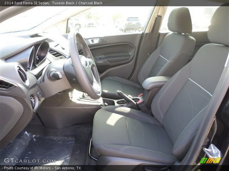 Tuxedo Black / Charcoal Black 2014 Ford Fiesta SE Sedan