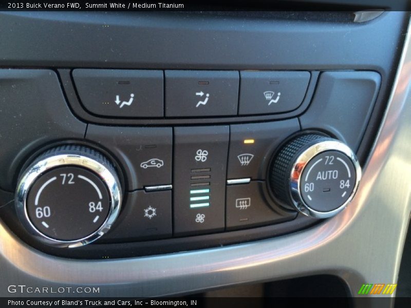 Summit White / Medium Titanium 2013 Buick Verano FWD