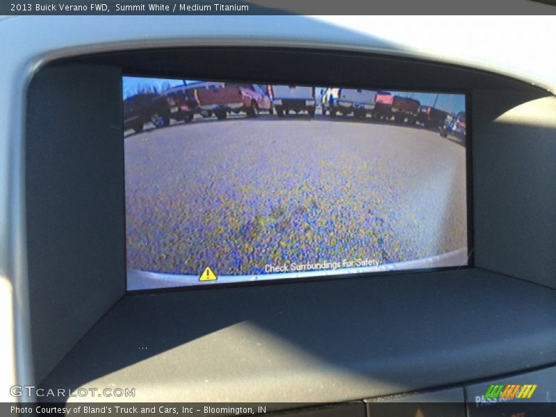 Summit White / Medium Titanium 2013 Buick Verano FWD
