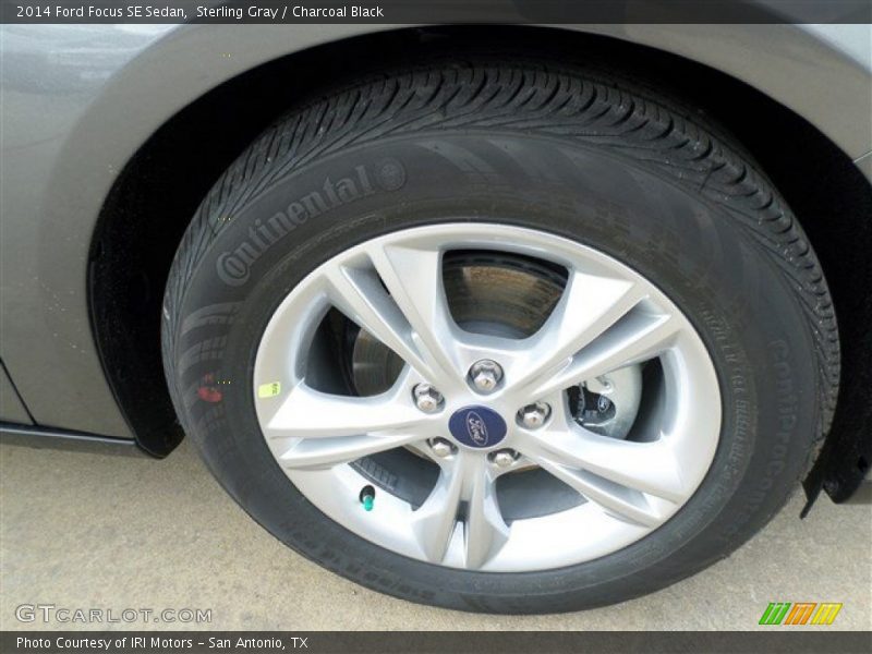Sterling Gray / Charcoal Black 2014 Ford Focus SE Sedan