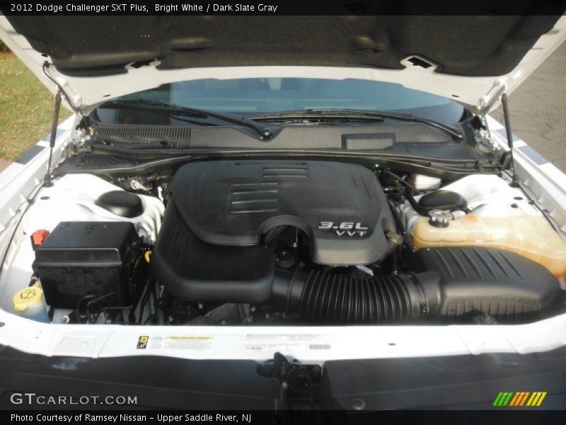 Bright White / Dark Slate Gray 2012 Dodge Challenger SXT Plus