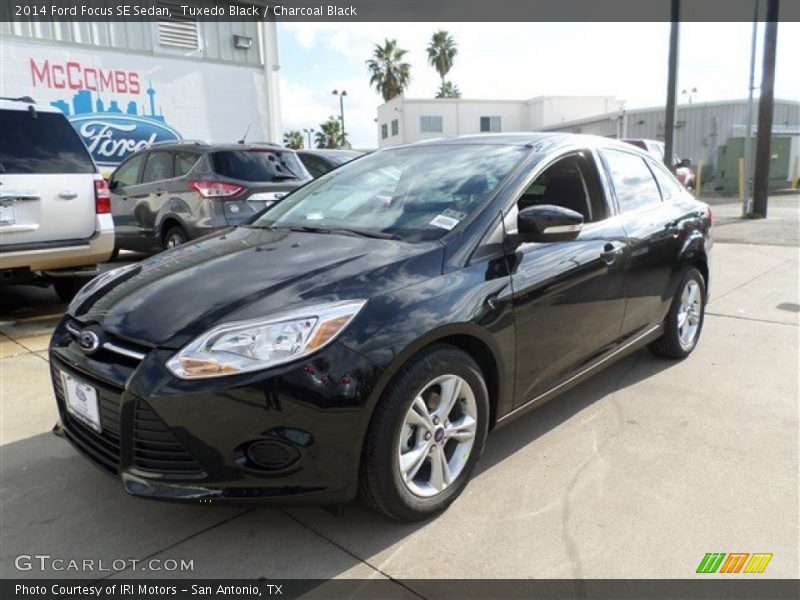 Tuxedo Black / Charcoal Black 2014 Ford Focus SE Sedan