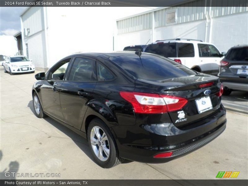 Tuxedo Black / Charcoal Black 2014 Ford Focus SE Sedan