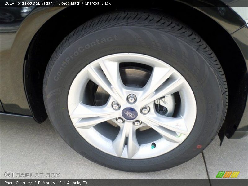 Tuxedo Black / Charcoal Black 2014 Ford Focus SE Sedan