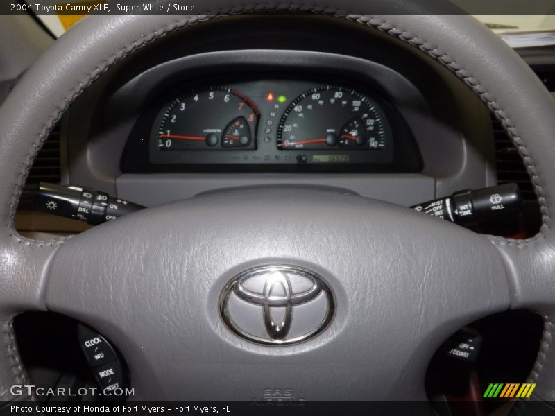 Super White / Stone 2004 Toyota Camry XLE