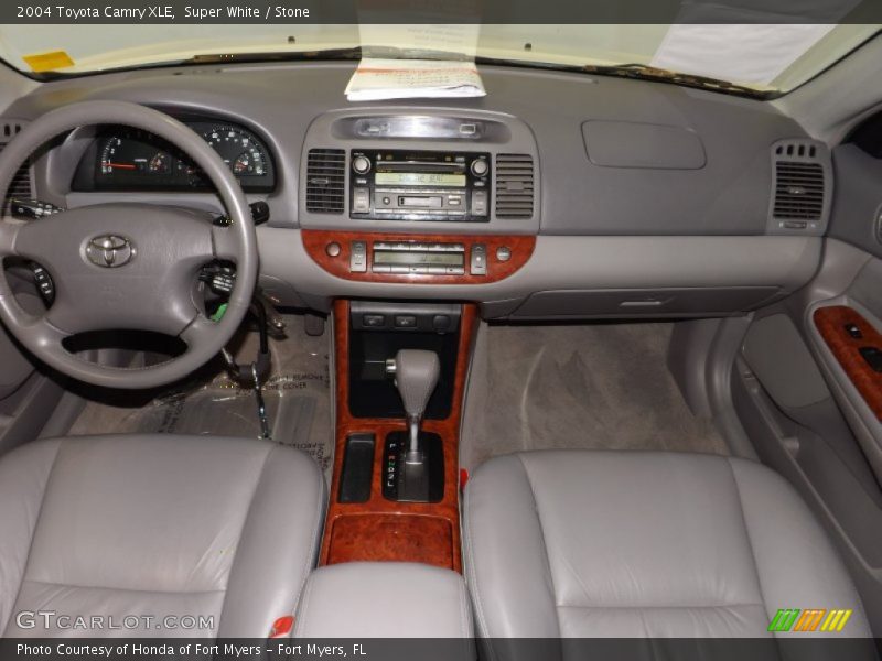 Super White / Stone 2004 Toyota Camry XLE