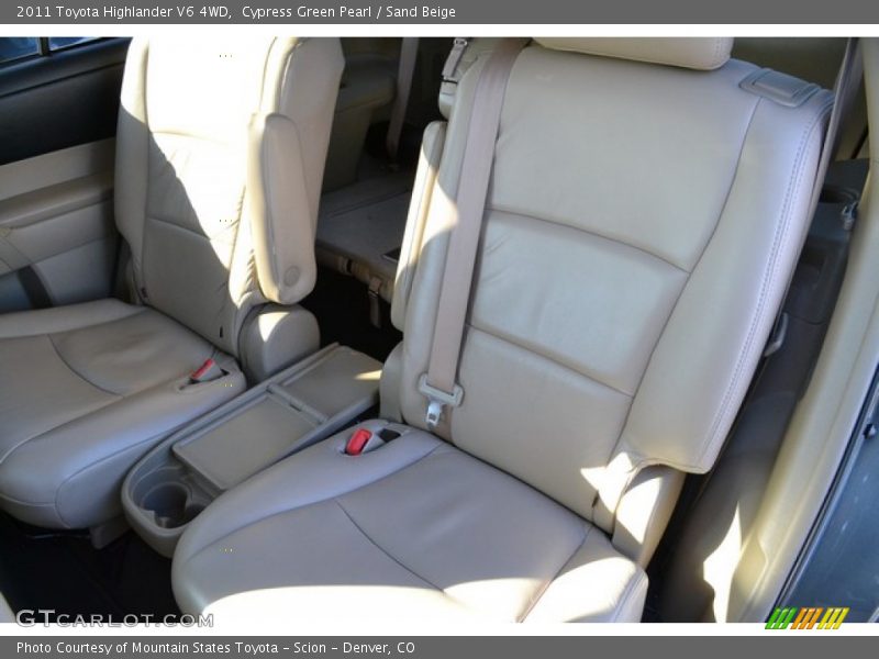 Cypress Green Pearl / Sand Beige 2011 Toyota Highlander V6 4WD