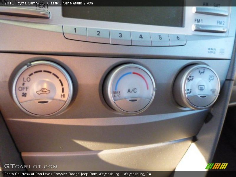 Classic Silver Metallic / Ash 2011 Toyota Camry SE