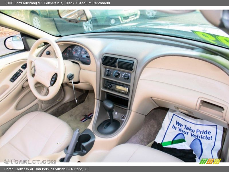 Black / Medium Parchment 2000 Ford Mustang V6 Convertible