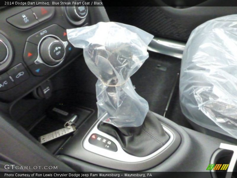 Blue Streak Pearl Coat / Black 2014 Dodge Dart Limited