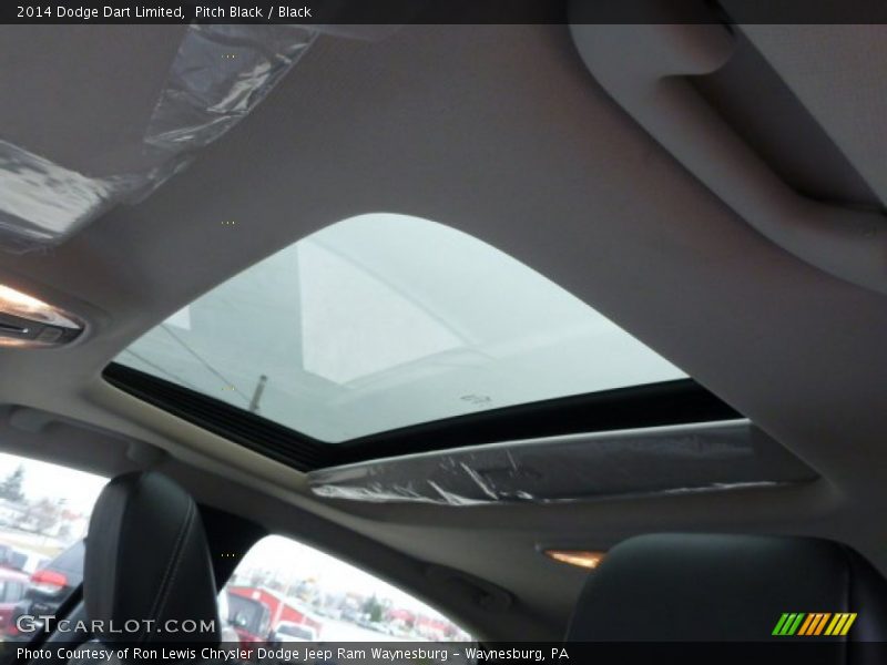 Sunroof of 2014 Dart Limited