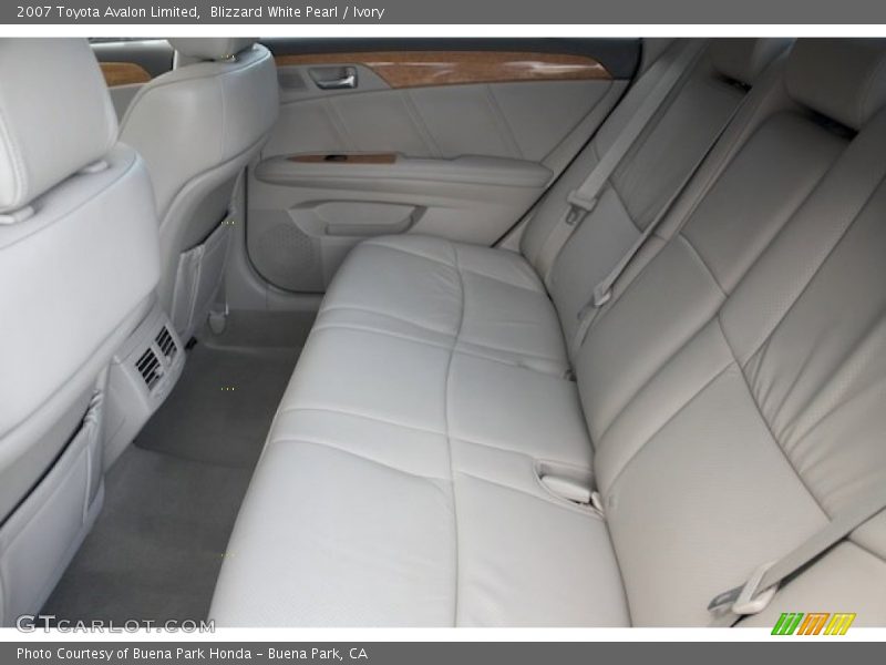 Blizzard White Pearl / Ivory 2007 Toyota Avalon Limited