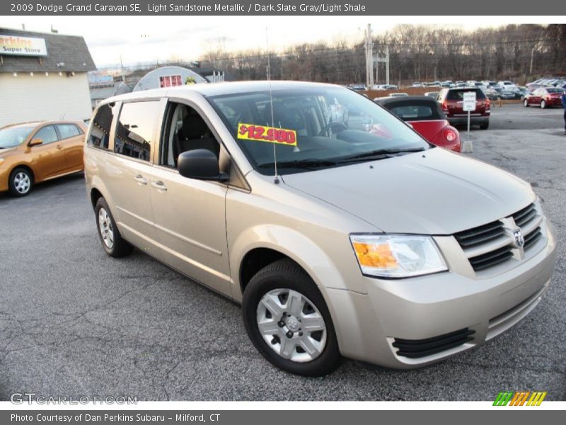 Light Sandstone Metallic / Dark Slate Gray/Light Shale 2009 Dodge Grand Caravan SE