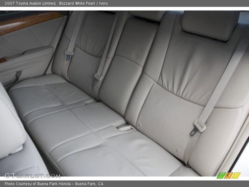 Blizzard White Pearl / Ivory 2007 Toyota Avalon Limited