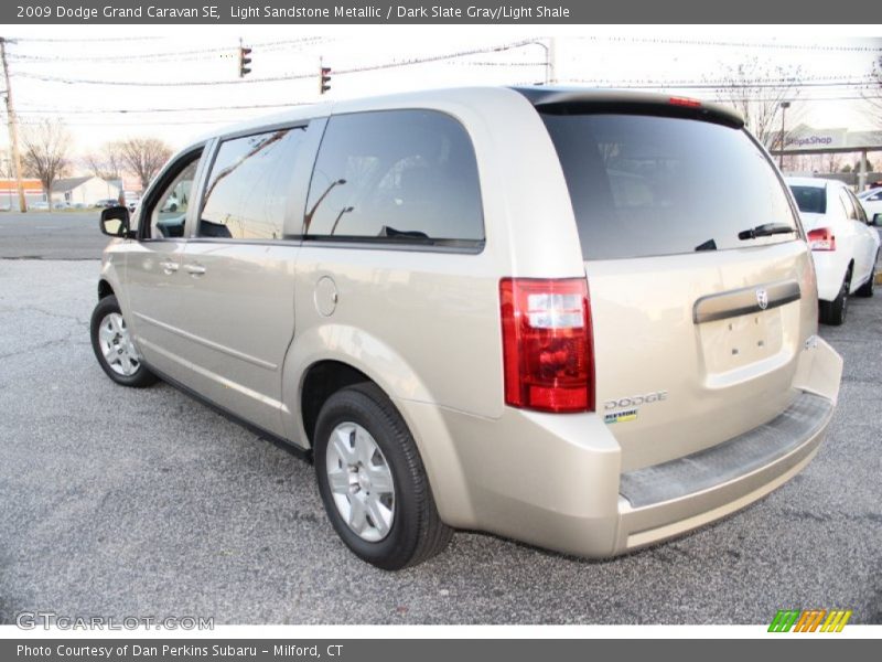 Light Sandstone Metallic / Dark Slate Gray/Light Shale 2009 Dodge Grand Caravan SE