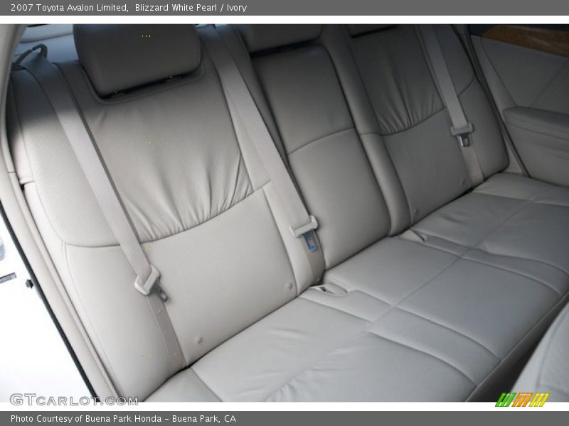 Blizzard White Pearl / Ivory 2007 Toyota Avalon Limited