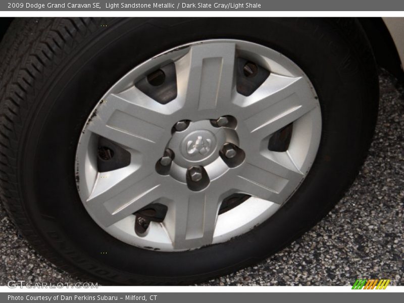 Light Sandstone Metallic / Dark Slate Gray/Light Shale 2009 Dodge Grand Caravan SE