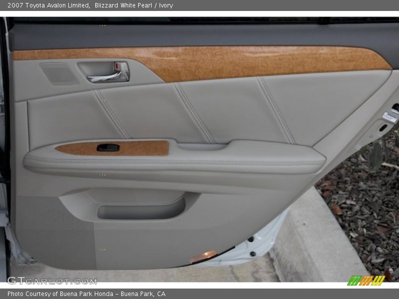 Blizzard White Pearl / Ivory 2007 Toyota Avalon Limited