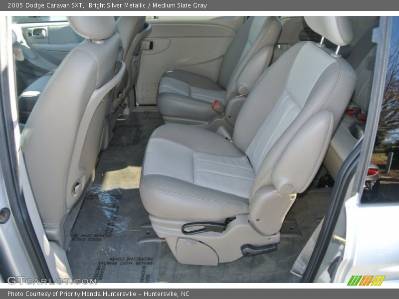 Bright Silver Metallic / Medium Slate Gray 2005 Dodge Caravan SXT