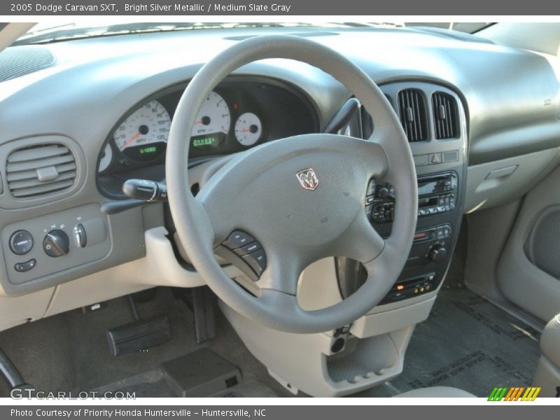 Bright Silver Metallic / Medium Slate Gray 2005 Dodge Caravan SXT
