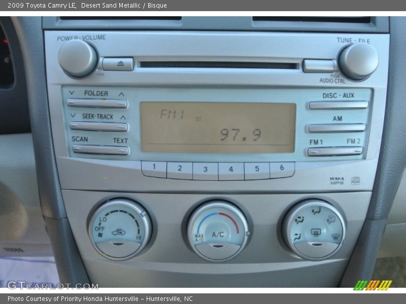 Desert Sand Metallic / Bisque 2009 Toyota Camry LE