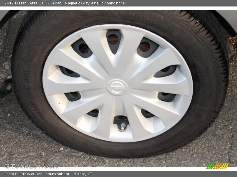 Magnetic Gray Metallic / Sandstone 2012 Nissan Versa 1.6 SV Sedan