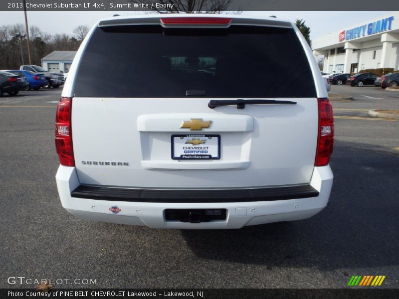 Summit White / Ebony 2013 Chevrolet Suburban LT 4x4