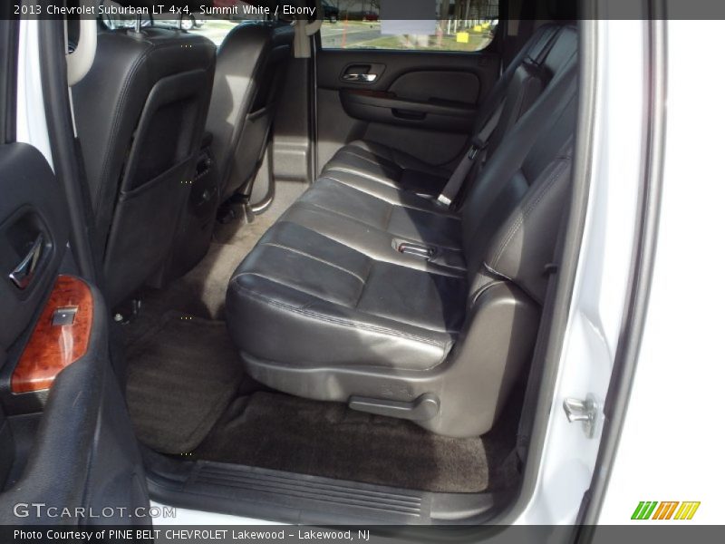 Summit White / Ebony 2013 Chevrolet Suburban LT 4x4