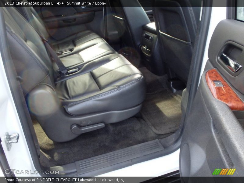 Summit White / Ebony 2013 Chevrolet Suburban LT 4x4