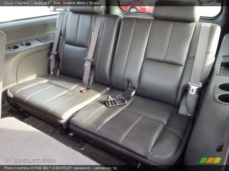 Summit White / Ebony 2013 Chevrolet Suburban LT 4x4