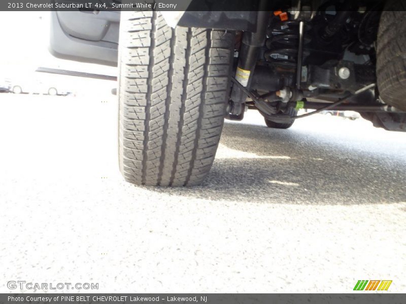 Summit White / Ebony 2013 Chevrolet Suburban LT 4x4