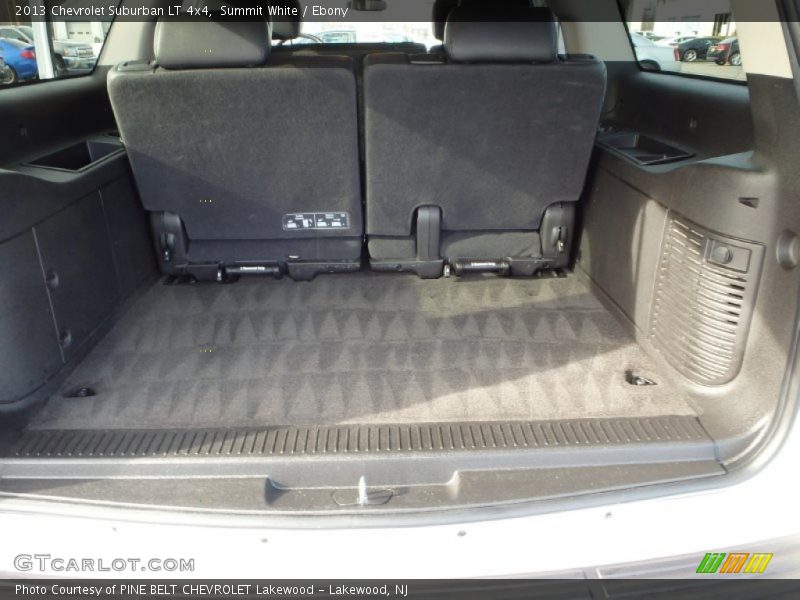 Summit White / Ebony 2013 Chevrolet Suburban LT 4x4