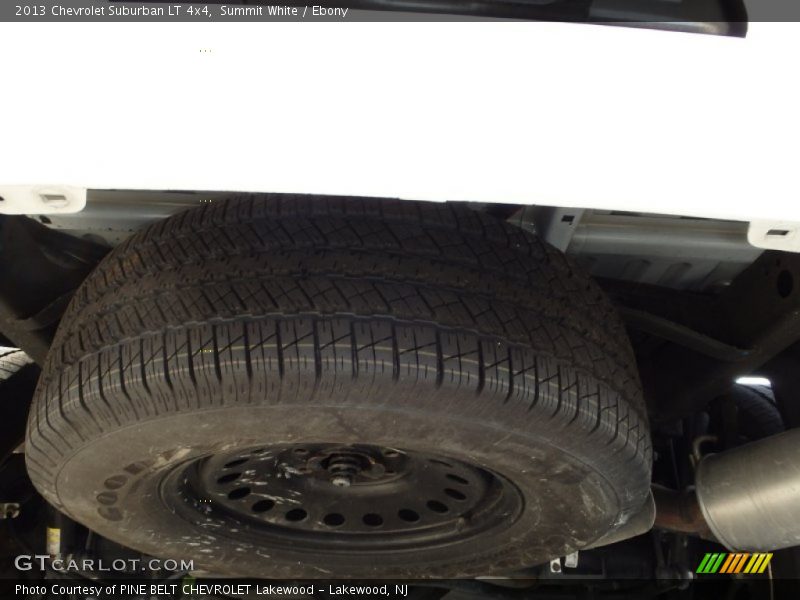 Summit White / Ebony 2013 Chevrolet Suburban LT 4x4