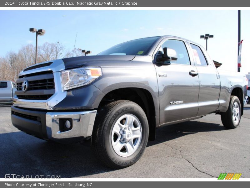 Magnetic Gray Metallic / Graphite 2014 Toyota Tundra SR5 Double Cab