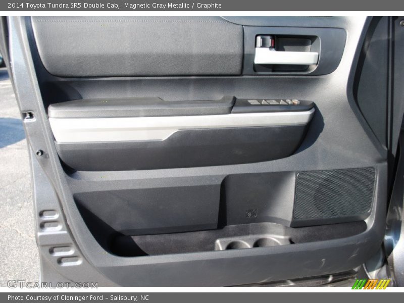 Magnetic Gray Metallic / Graphite 2014 Toyota Tundra SR5 Double Cab