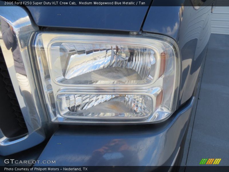Medium Wedgewood Blue Metallic / Tan 2006 Ford F250 Super Duty XLT Crew Cab