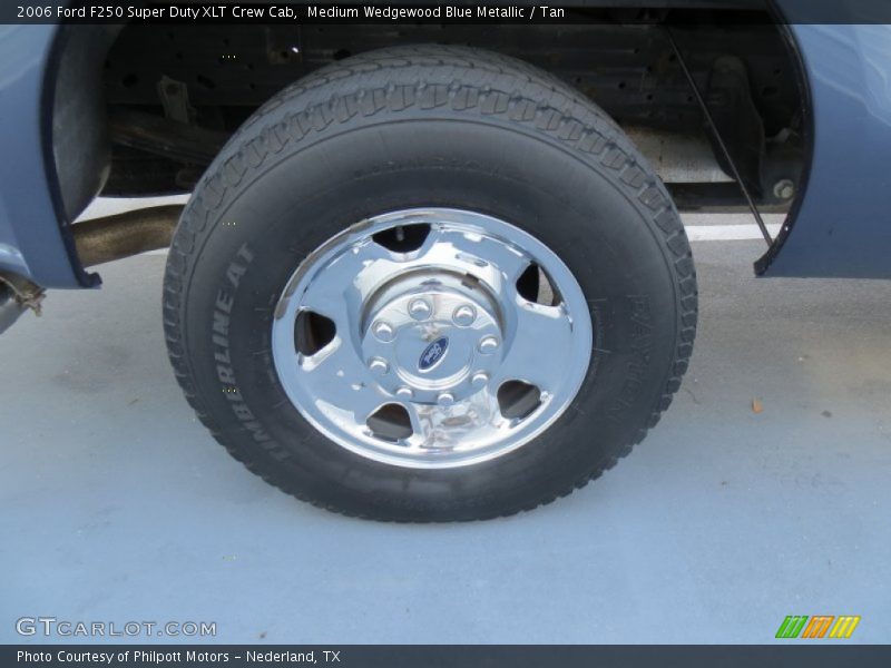 Medium Wedgewood Blue Metallic / Tan 2006 Ford F250 Super Duty XLT Crew Cab