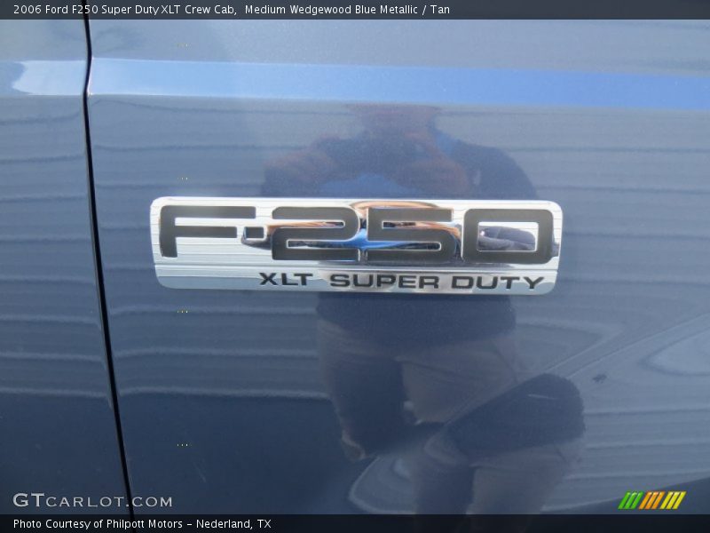 Medium Wedgewood Blue Metallic / Tan 2006 Ford F250 Super Duty XLT Crew Cab