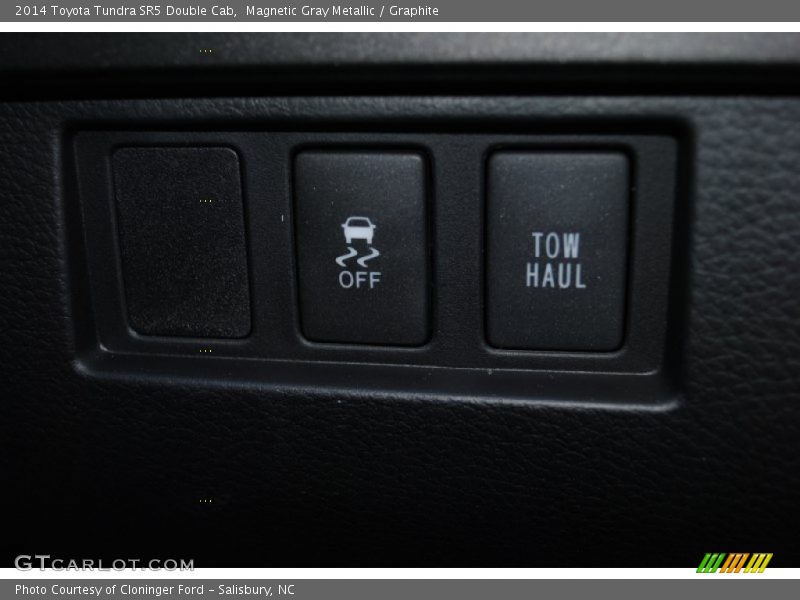 Magnetic Gray Metallic / Graphite 2014 Toyota Tundra SR5 Double Cab